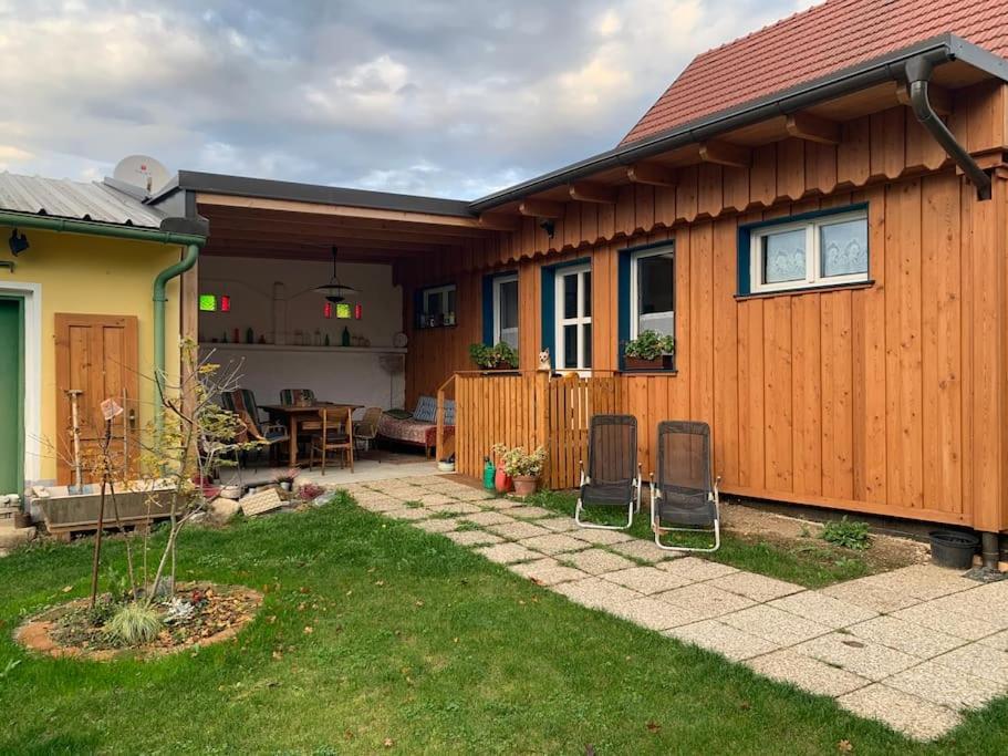 Ferienhaus Mit Garten In Thermennaehe Strebersdorf Exterior foto